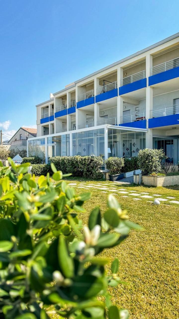Appartamenti Vacanze Villa Meo Villafranca Tirrena Exterior foto