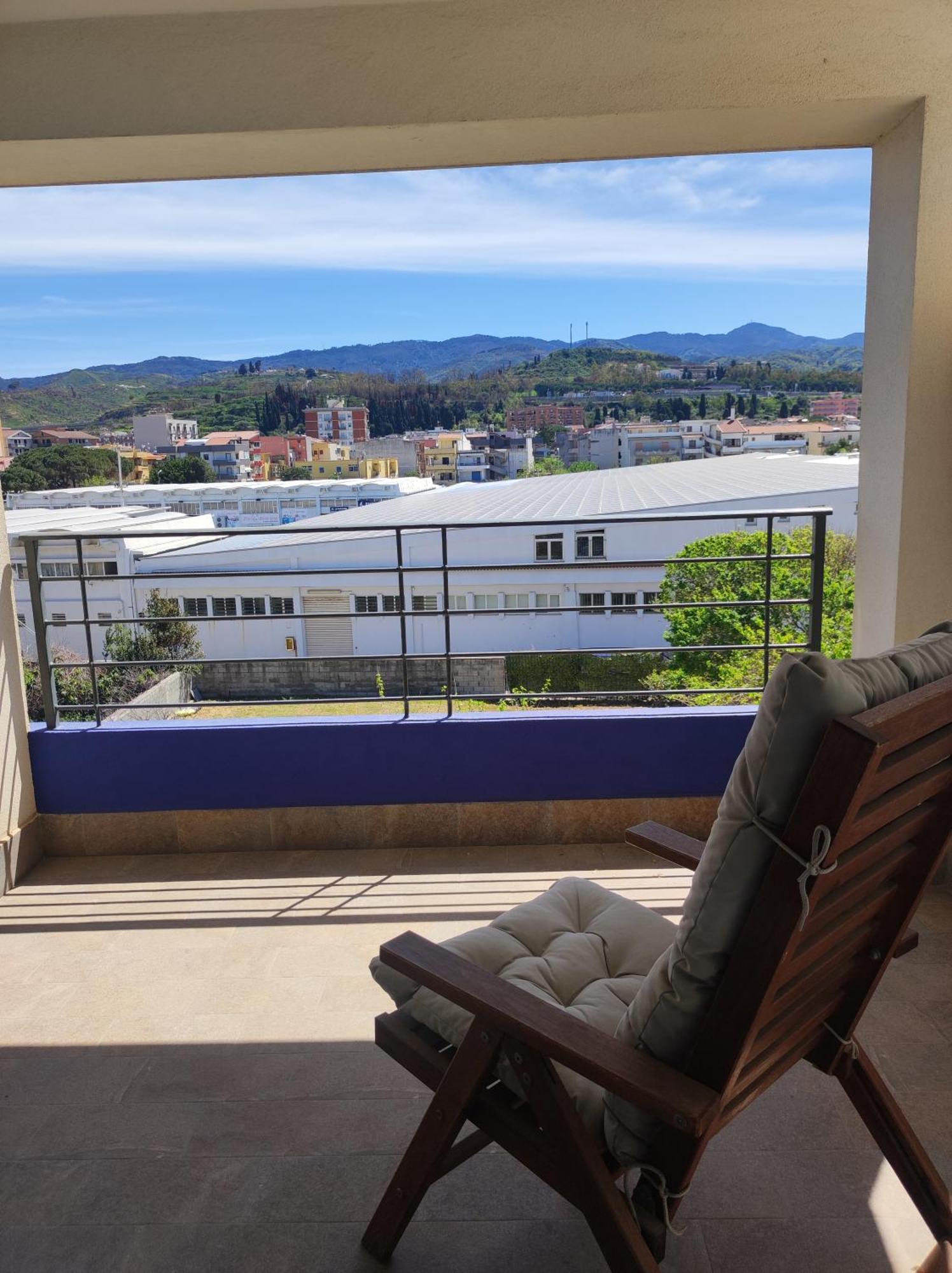 Appartamenti Vacanze Villa Meo Villafranca Tirrena Zimmer foto